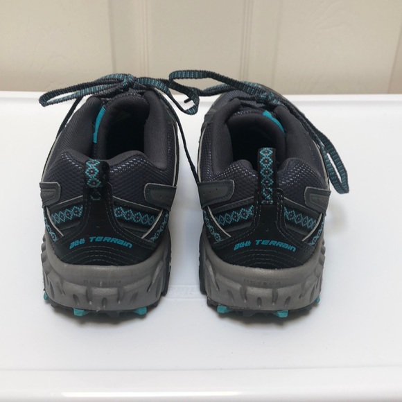 Pre-owned New Balance Response 1.0 - Picture 2 of 8